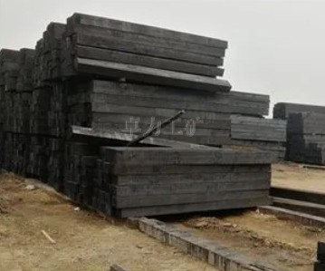 鋼軌和枕木不直接鋪設(shè)在地面上原因？