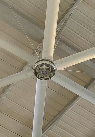 傳統(tǒng)工業(yè)大風扇和永磁同步電機風扇對比