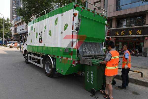 垃圾桶清洗車(chē)