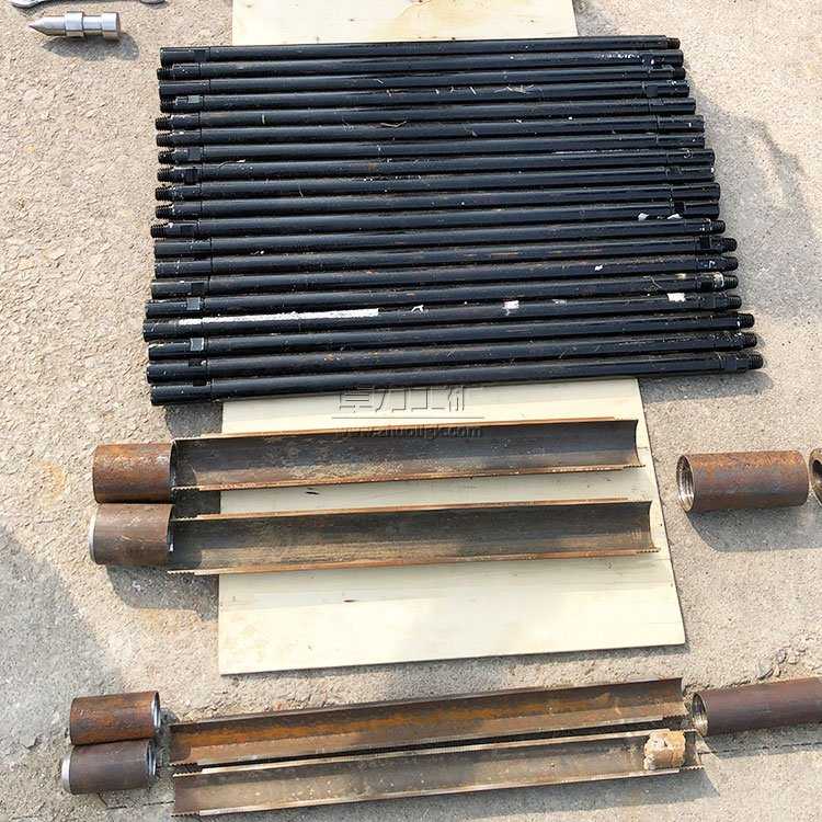 1572942670321473.jpg QTZ-2便攜式取土鉆機(jī)